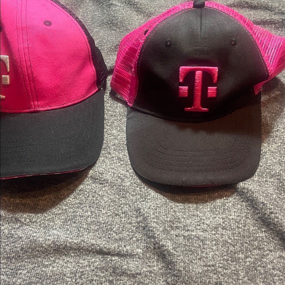T-Mobile hat bundle - Picture 3 of 6